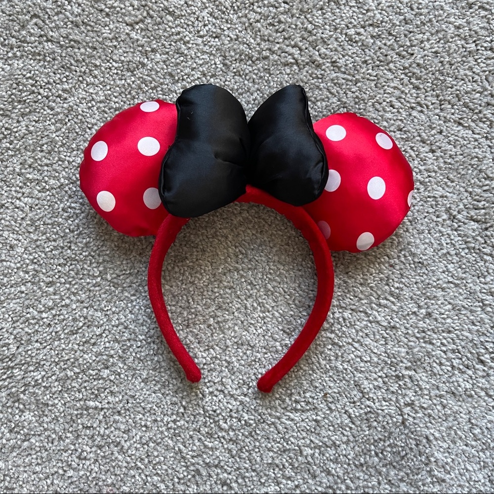 Disneyland Paris Minnie Mouse ears